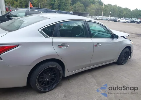 2015 Nissan Altima из США, поврежденный, VIN 1N4AL3AP8FC454423